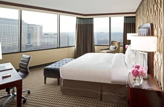 Convenient Stay, Superb Location! Pet-friendly Units, Onsite Restaurant, Pool