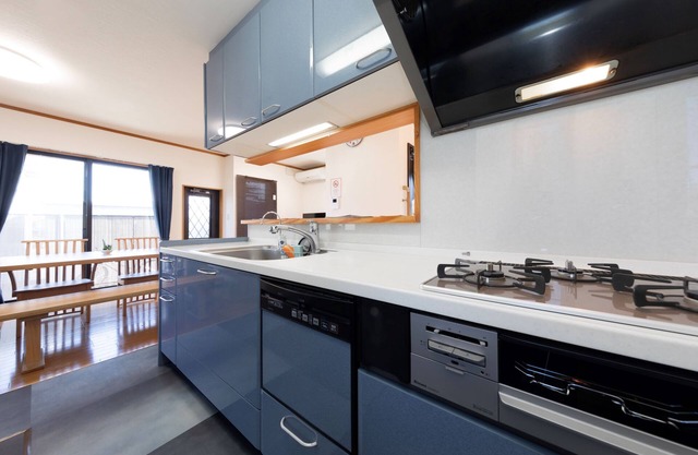 Conveniently located in front of JR Ena Station! Tourism, business, and long-term stays are also available.