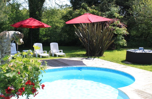 Converted Breton stone barn with heated pool in lovely setting