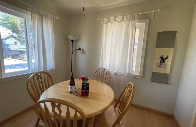 Cool 2-bedroom house in Santa Cruz a few blocks from beach.