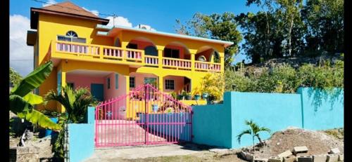 Coral Cove Cottage