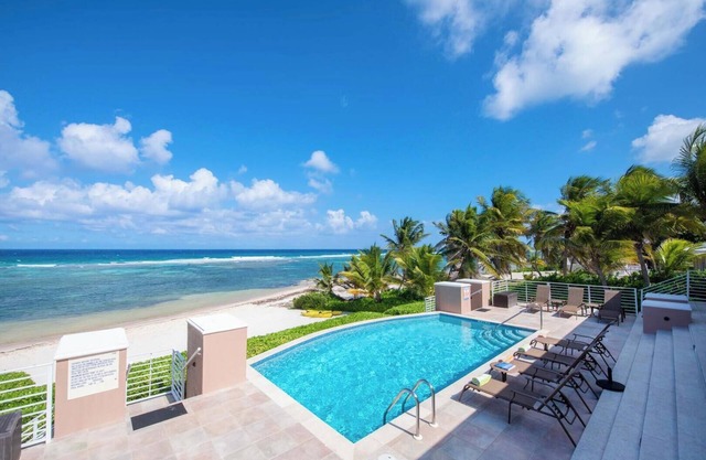 Coral Kai: Rum Point Villa on Sandy Shores with Fabulous Backyard Snorkeling