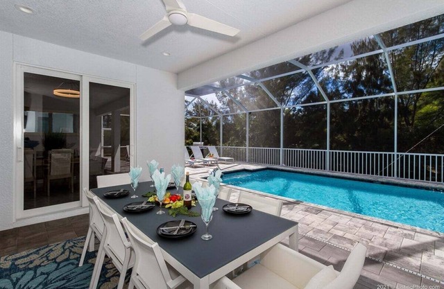 Coral Pearl- Modern New Construction Vacation Home