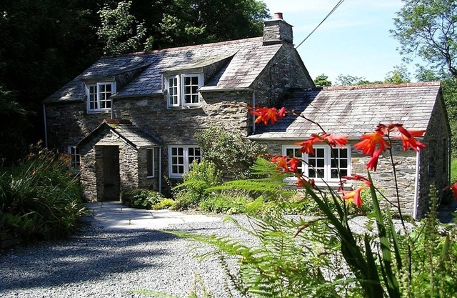 Cornish Cottage. Set In 7 Acres With Trout Fishing, Boscastle, North Cornwall.