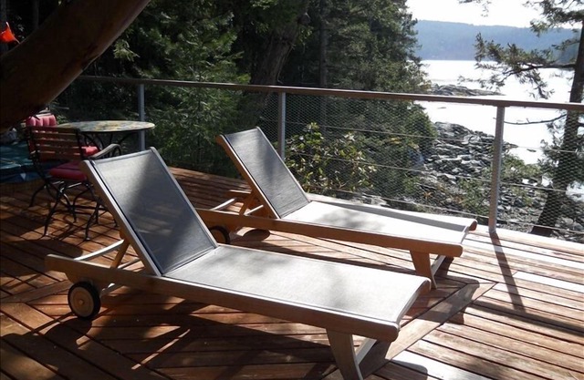 Cortes Beachfront Home w/Hot Tub & Kayak on 5 Wooded Acres