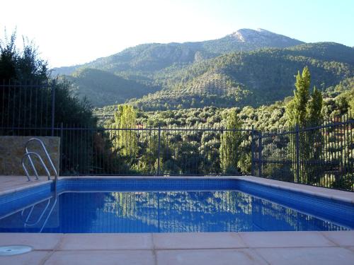 Cortijo los Bataneros y Casa Rural Albarderos