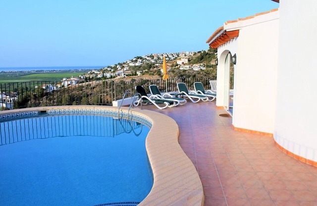 Costa Blanca - Villa with sea views, A/C, WiFi and pool heating in an exclusive location
