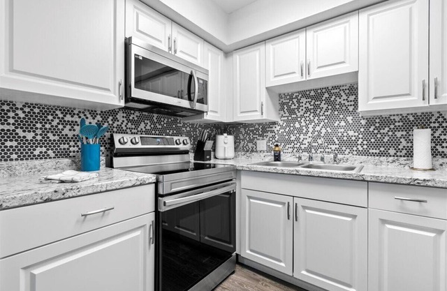 Costal Lakeside 1BR in Lake Worth