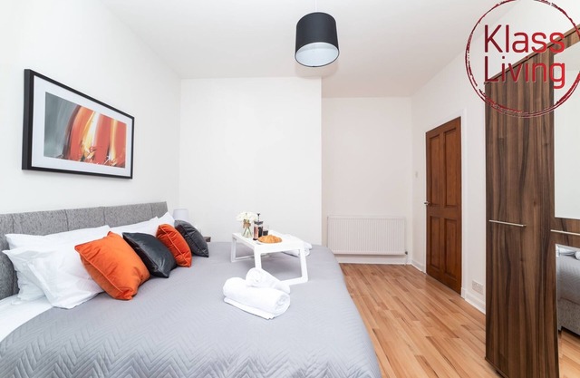 Cosy 1 bedroom apartment close to train station