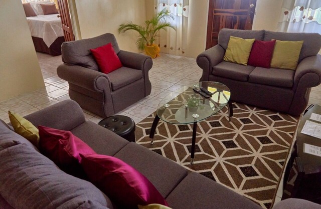 Cosy 2 bedroom Relaxing Getaway.