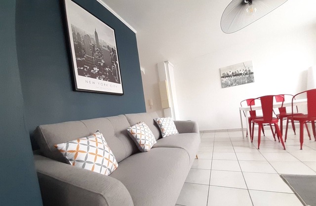 Cosy and spacious apartment in Aix with 3 bedrooms, WI FI and parking