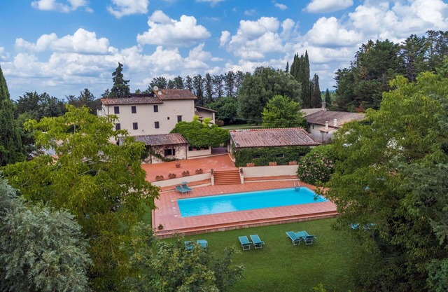 Cosy apartment in villa for 4 guests with pool, WIFI, TV and terrace