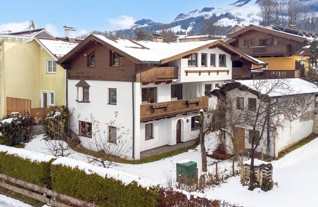 Cosy apartment in the center with a garden