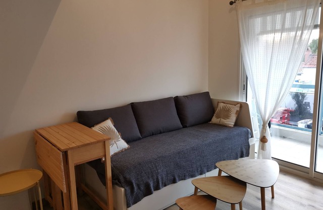 Cosy apartment 2 steps from downtown/station