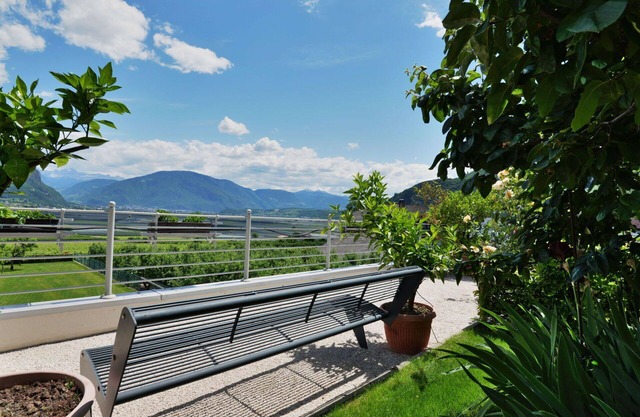 Cosy apartment for 2 people with WIFI, pool, TV and patio