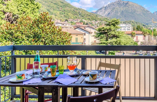 Cosy apartment for 3 guests with WIFI, TV and balcony