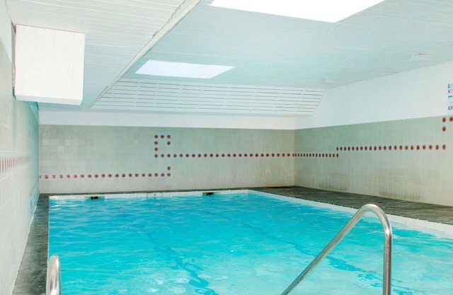 Cosy apartment for 3 people with WIFI, pool, TV, patio and parking