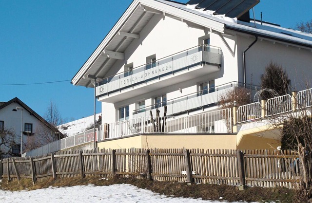 Cosy apartment for 4 guests with WIFI, TV, terrace, pets allowed and parking