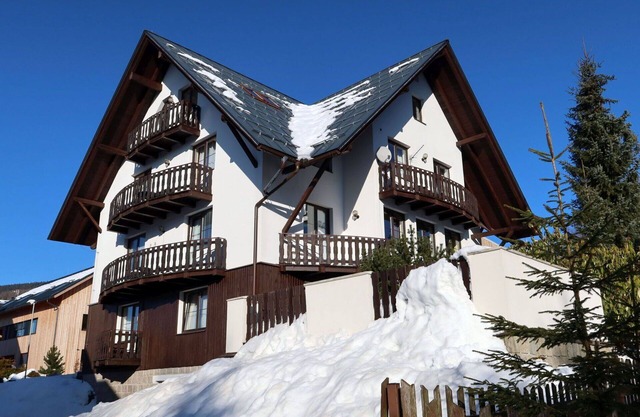 Cosy apartment for 4 people with WIFI, TV, balcony and pets allowed