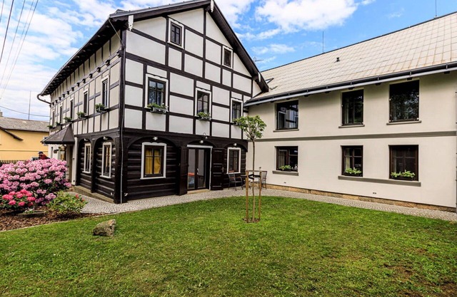 Cosy apartment for 4 people with WIFI, TV, terrace and parking