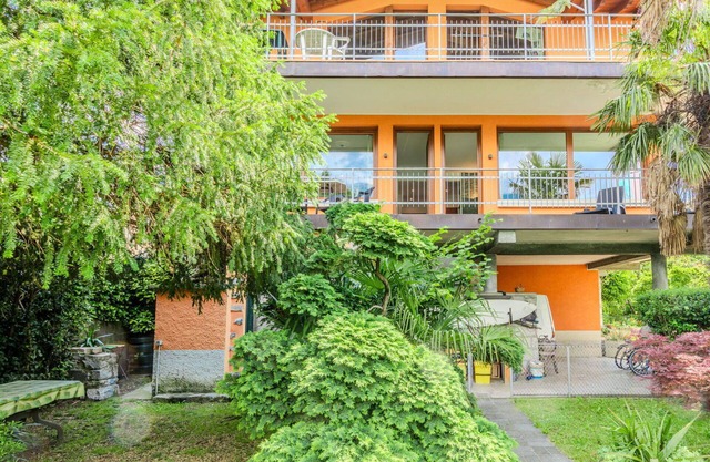 Cosy apartment for 4 guests with A/C, WIFI, TV, balcony, pets allowed and parking