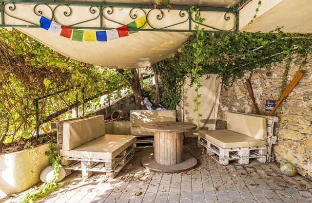 Cosy apartment for 5 people with A/C, WIFI, TV, terrace and parking, close to Genoa