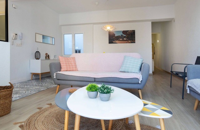 Cosy apartment for 6 guests with WIFI, TV and terrace