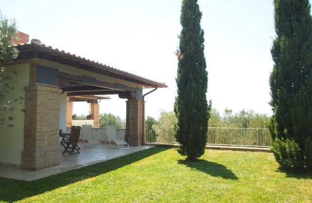 Cosy apartment for 6 guests with WIFI, TV, patio, panoramic view and parking