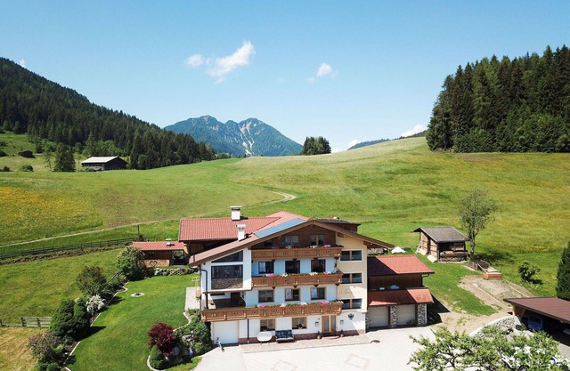 Cosy apartment for 4 people with WIFI, TV and balcony