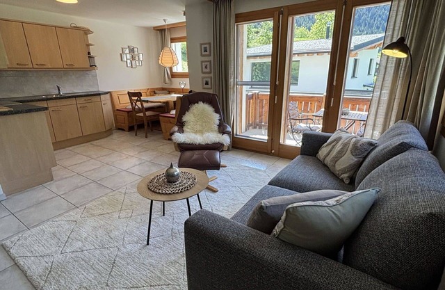 Cosy apartment for 3 guests with WIFI, TV and balcony