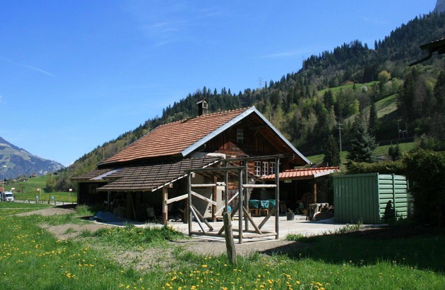 Cosy apartment for 4 people with WIFI, balcony and pets allowed