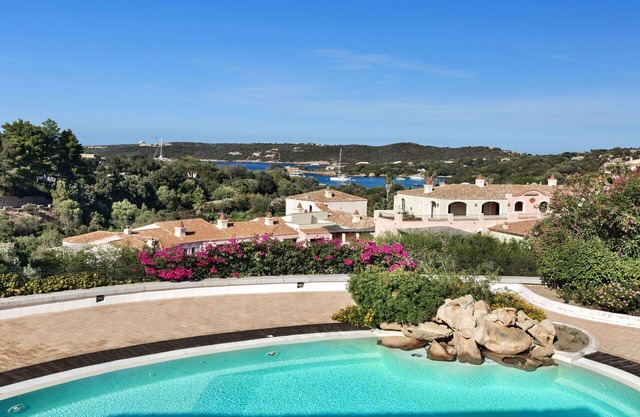 Cosy apartment for 4 guests with pool, A/C, WIFI and TV