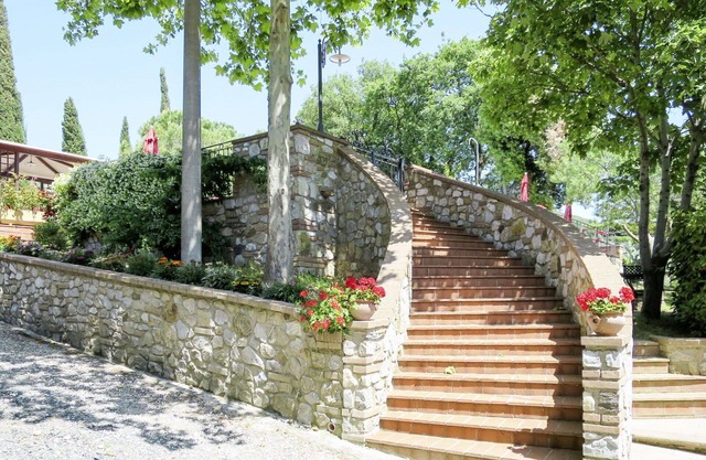 Cosy apartment for 5 guests with pool, WIFI, TV, terrace and pets allowed