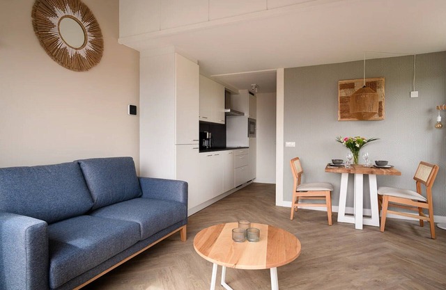 Cosy apartment in Bruinisse with balcony