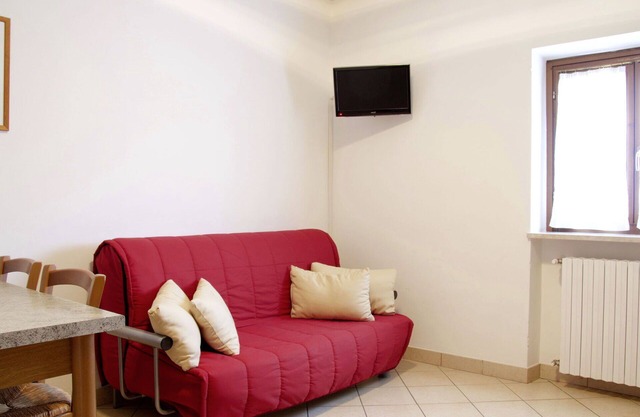 Cosy apartment in villa for 4 people with WIFI, pool, A/C and TV