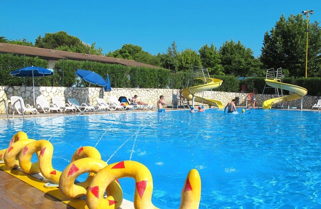 Cosy apartment in villa for 6 people with pool, A/C, WIFI and terrace