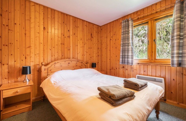 Cosy apartment in villa for 6 guests with WIFI, TV, pets allowed and parking