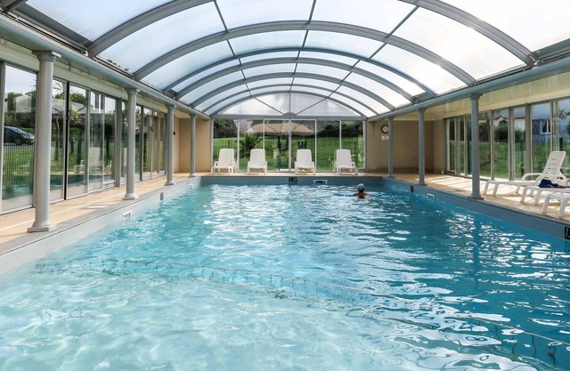 Cosy apartment in villa for 6 people with WIFI, pool, TV, terrace, pets allowed and parking