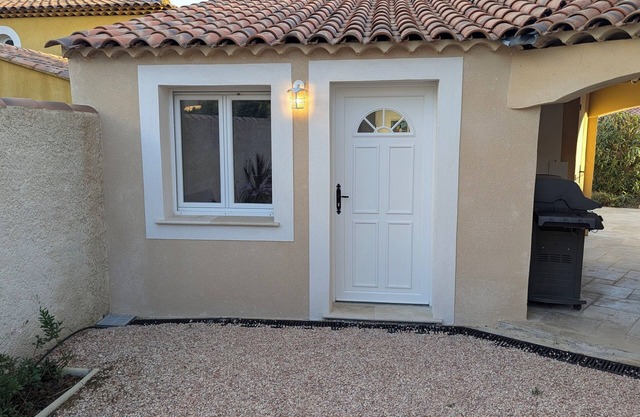 Cosy little apartment in Provence, ideal for a long romantic weekend.