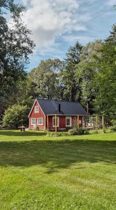 Cottage By The Stream In Southern Halland