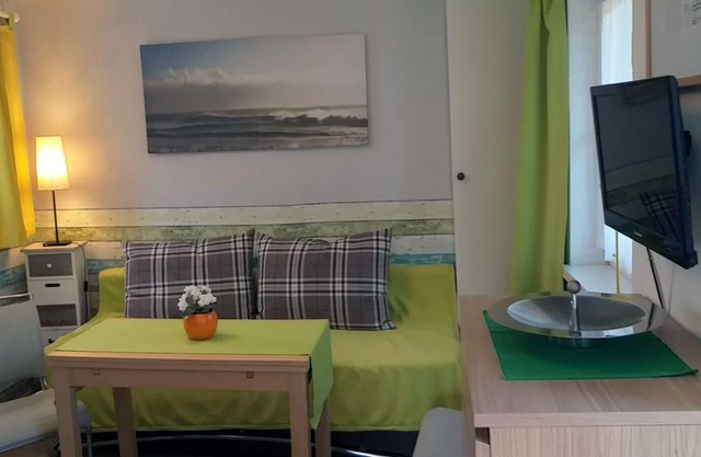 Cottage for 2 guests with 18m² in Zingst (117920)