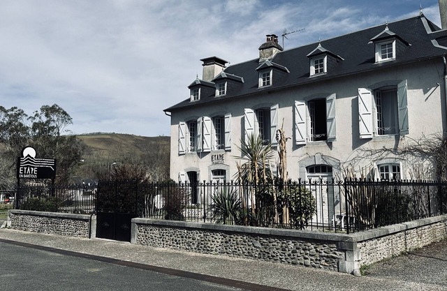 Cottage in Historic House "Etape En Barétous" with Private Terrace, Private Garden and Wi-Fi