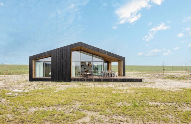 Cottage in Wissenkerke near Nature Reserve