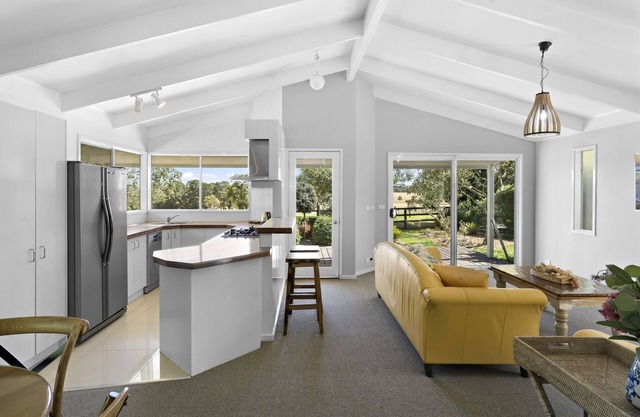 Country and Coast Cottage Balnarring