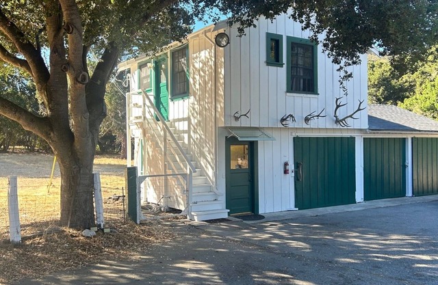 Country Guest House on private ranch with goats and sheep!