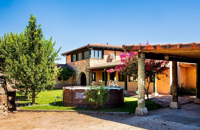 Country House 'Amaltea' with Mountain View, Wi-Fi and Air Conditioning