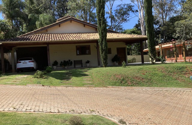 COUNTRY HOUSE IN CONDOMÍNIO CLOSED