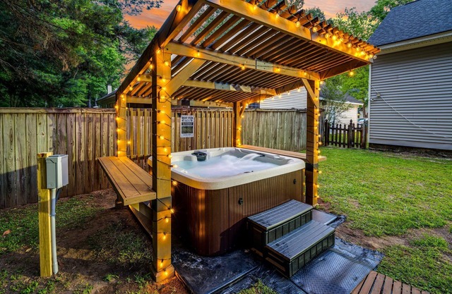 Country Oasis w/Game Rm, Mins from DWTN & Airport