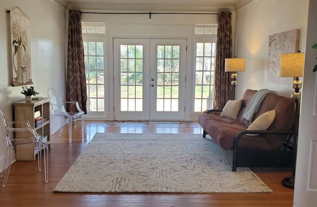 Country Refuge on 5 acres (3 BR/2BA)