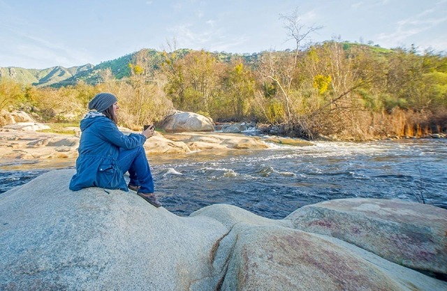 Couples Retreat at The Sequoia Charm Suite w/River Access- 5 Minutes to Sequoia!